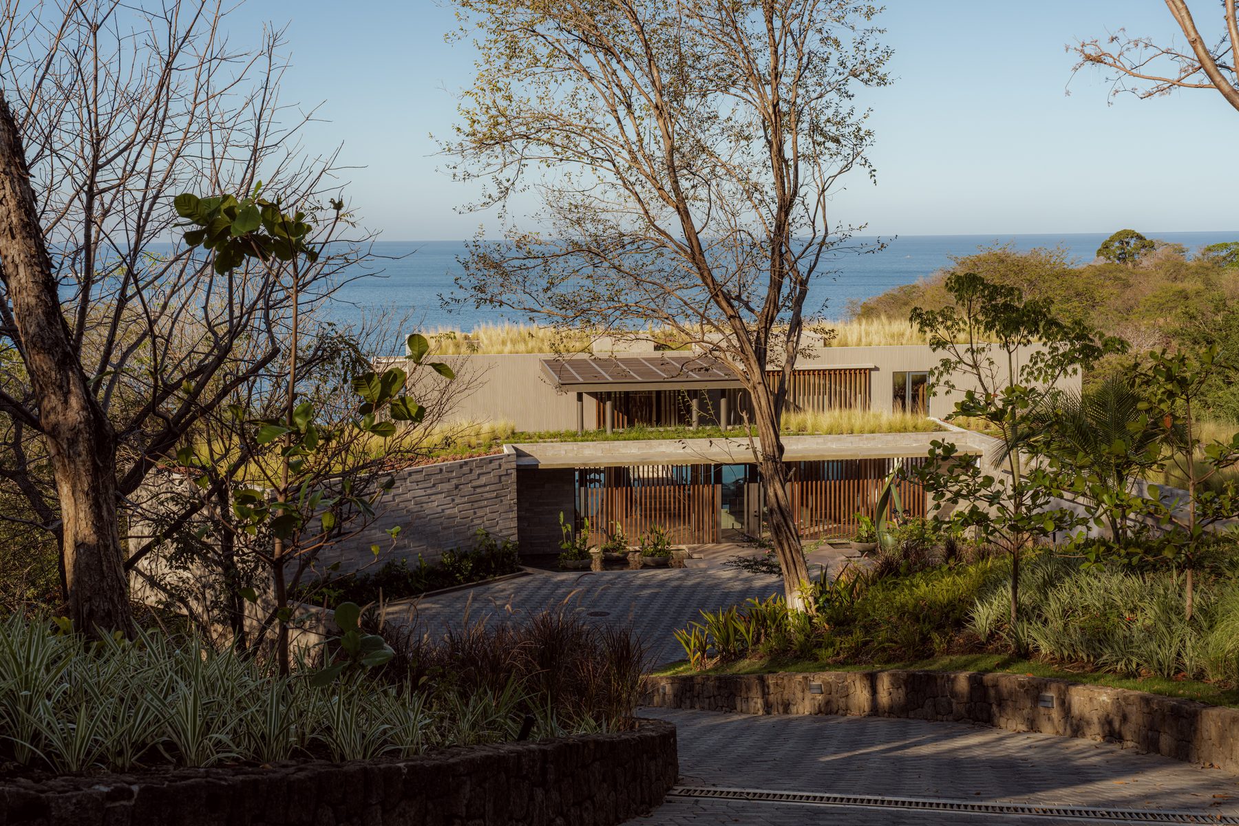 Casa Continuum — residential architecture, Peninsula Papagayo, Costa Rica